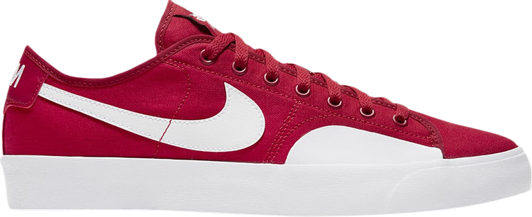 Кроссовки Nike Blazer Court SB 'Gym Red', красный - фото