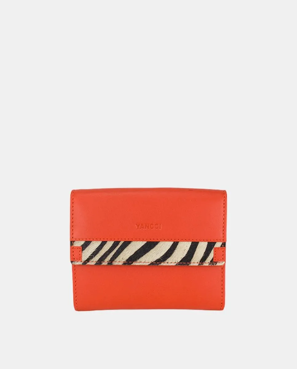 

маленький женский кошелек YANCCI, из красной кожи с зебровым украшением на конце клапана Yancci