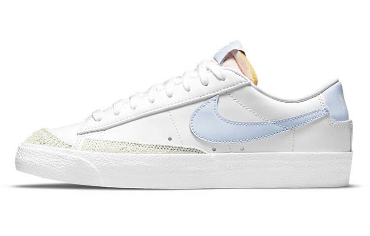 

Кроссовки Nike Blazer Low Ghost Women's