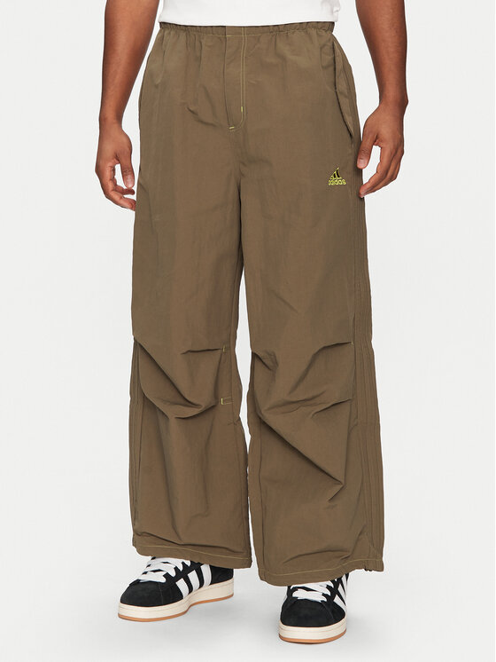 

Свободные спортивные штаны Parachute JD5416 Adidas, зеленый