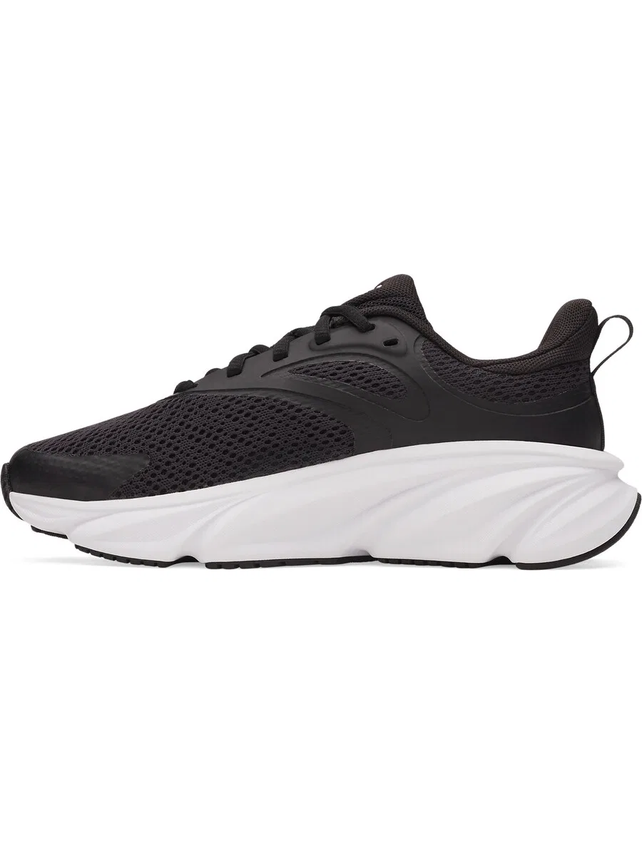 Спортивные кроссовки UNDER ARMOUR 'BGS Rogue 6' черного цвета — фото 2