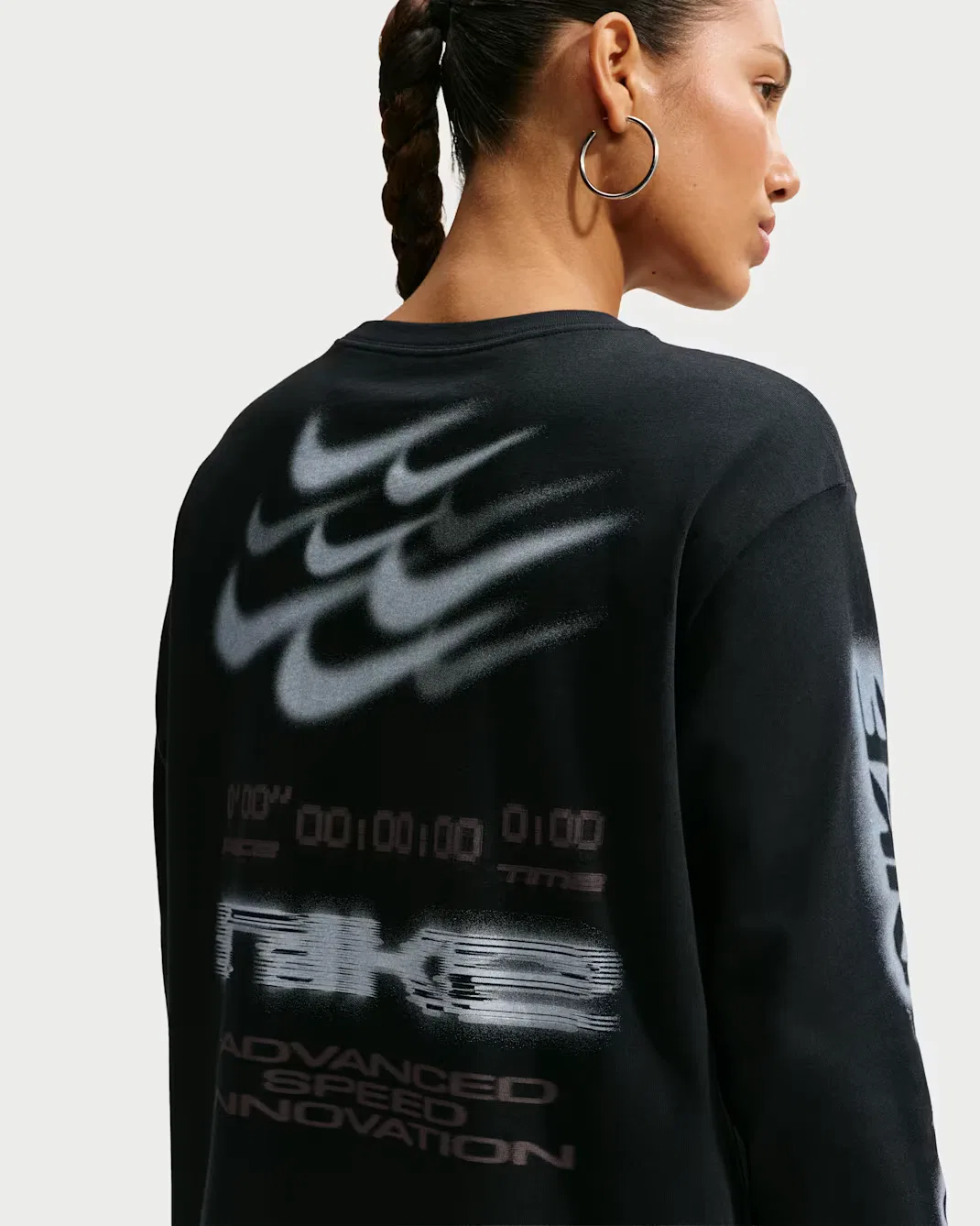 Женская футболка с длинными рукавами свободного кроя Nike Sportswear Classic, Black — фото 2