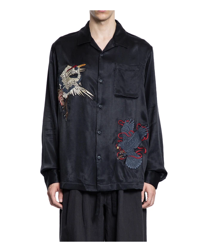 

Черная рубашка с отложным воротником и вышивкой. Maharishi, черный