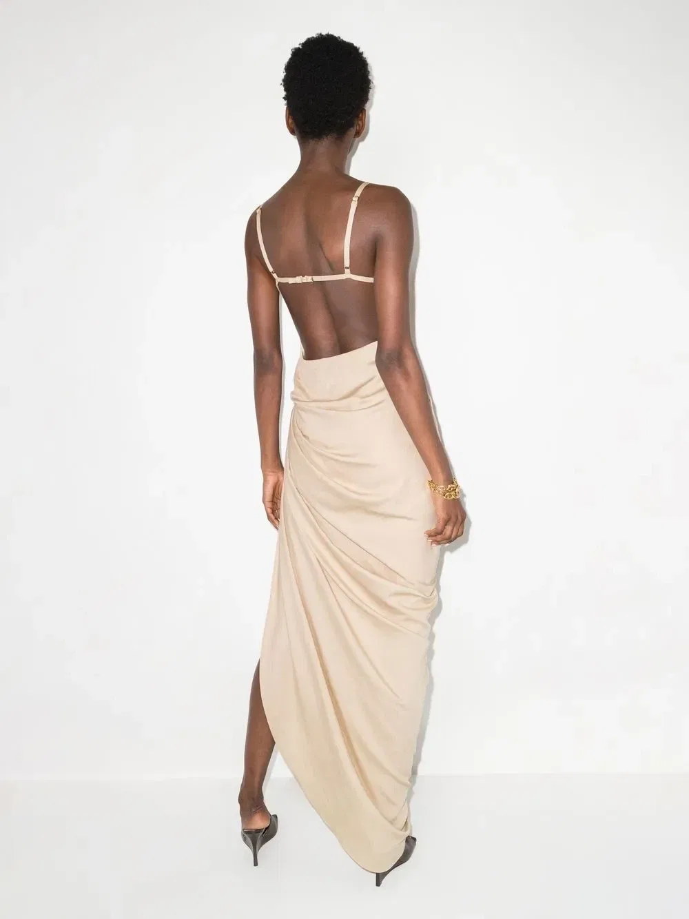 Платье макси Saudade с драпировкой Jacquemus, бежевый — фото 3