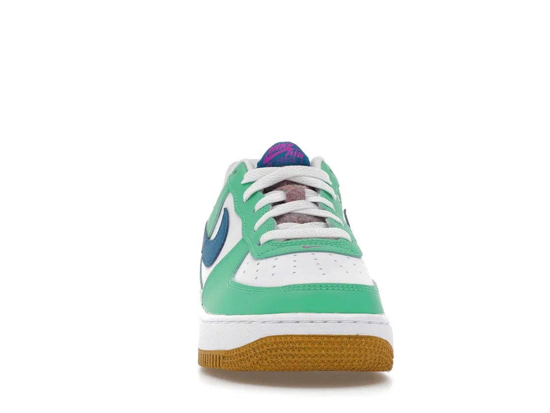 Детские кроссовки Lifestyle Nike Air Force 1 Low LV8, White/Spring Green/Hyper Violet/Green Abyss — фото 2
