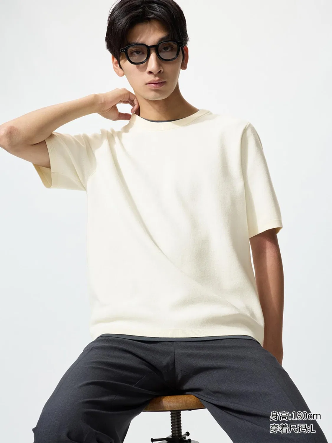 Свитер трикотажный с коротким рукавом и круглым вырезом Uniqlo, молочный