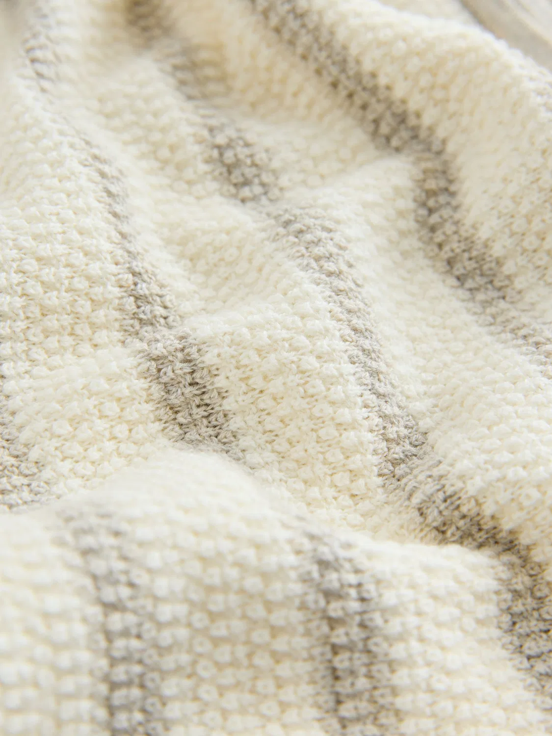 Детское поло с застежкой-молнией, полосатое, Knitted Zip Through Polo Shirt Next, серый/белый — фото 4