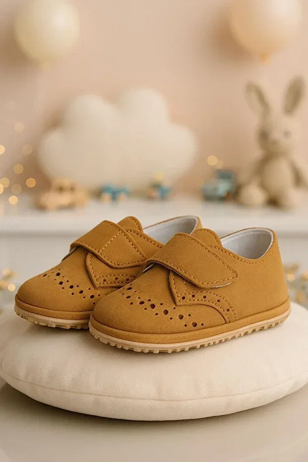 Детские пинетки из натуральной кожи на липучке Hapshoe, Tan Color
