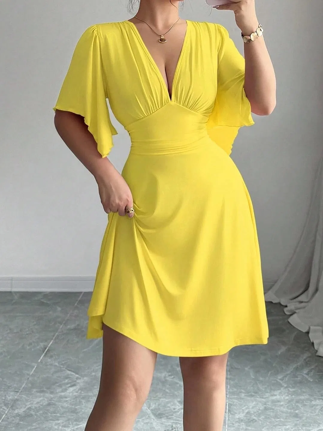 Женское повседневное платье A-силуэта с драпировкой на груди, Yellow — фото 4