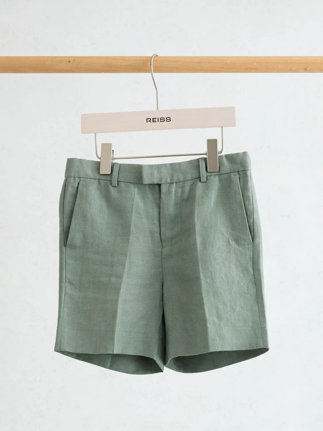 Шорты Atlantic из льна Reiss, Sage Green — фото 2