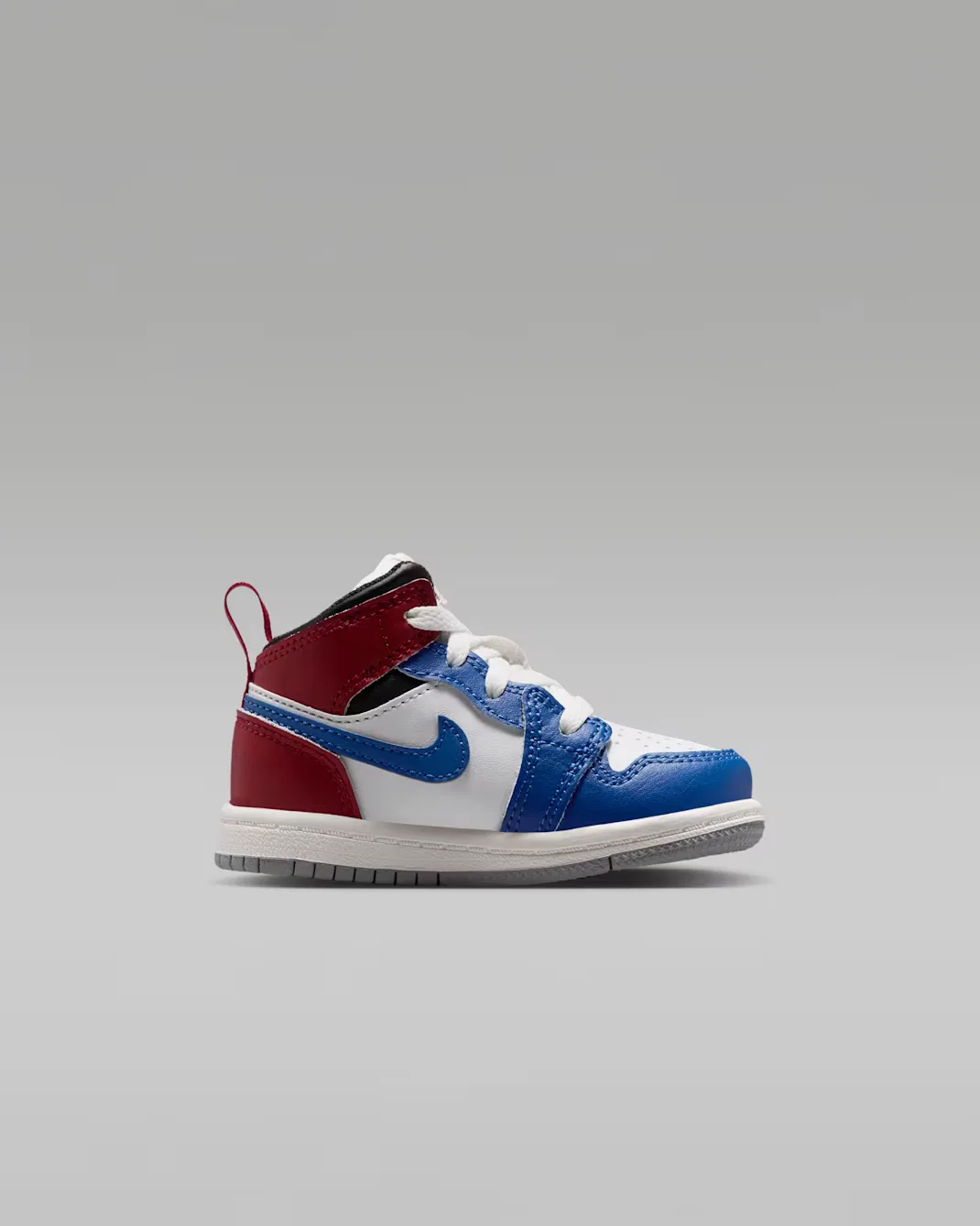 Детская/подростковая обувь Jordan 1 Mid, True Blue/Varsity Red/Black/Summit White — фото 3
