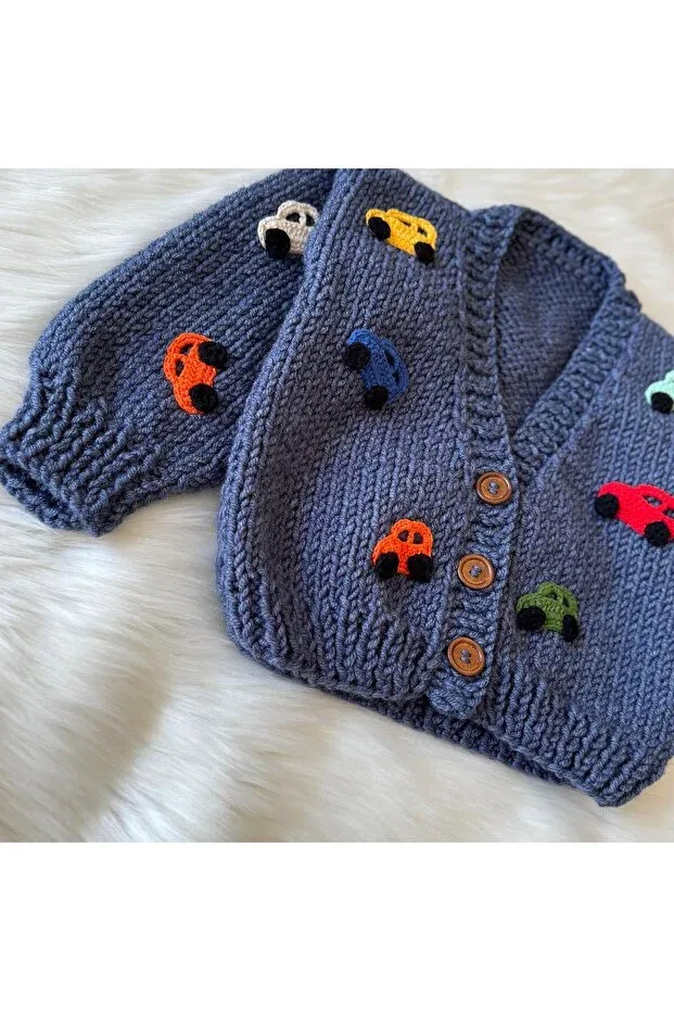 Детский кардиган с принтом Hand knitted baby/child cardigan with car motif A&D Handmade, Dark Blue — фото 2