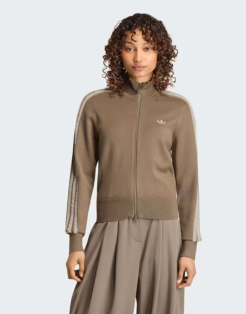 Вязаная спортивная куртка Adidas Originals Firebird в цвете Branch/Silver Pebble