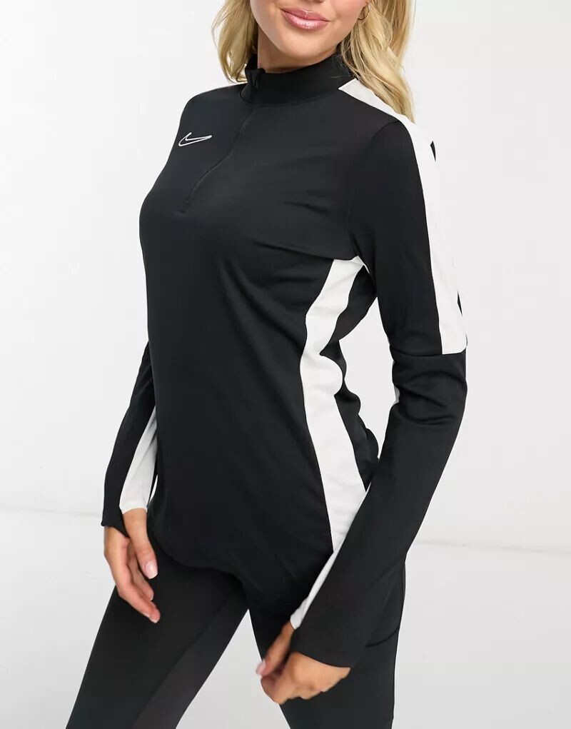 

Черный топ со вставками и полумолнией Nike Academy Dri-FIT Drill