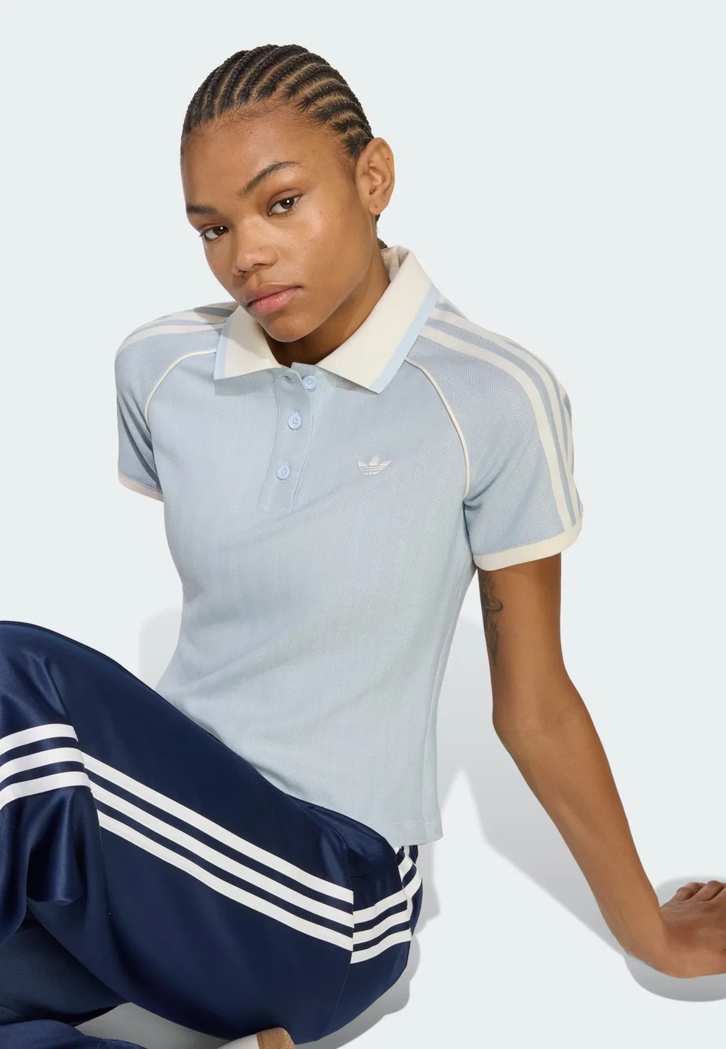Футболка Adidas Originals пастельно-голубого цвета — фото 4