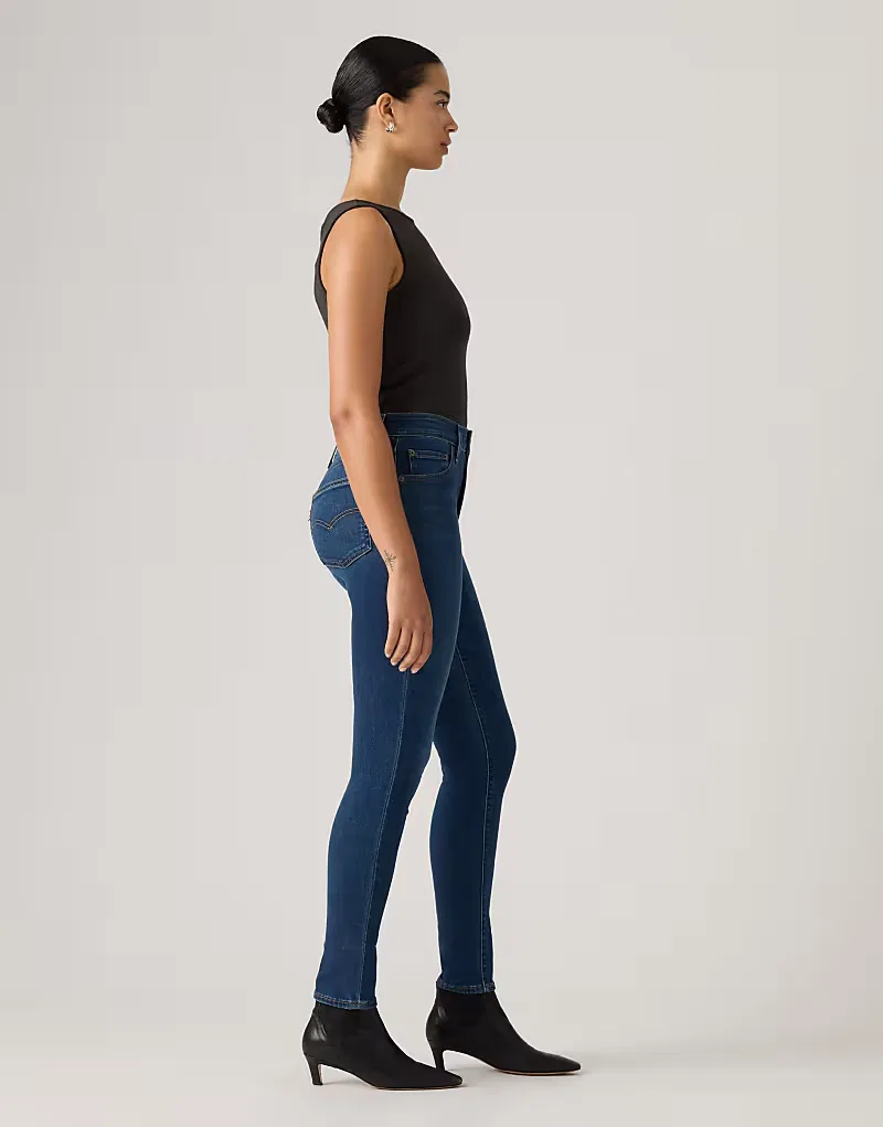 Джинсы Levi's 721 с высокой посадкой и зауженными штанинами, синие — фото 4