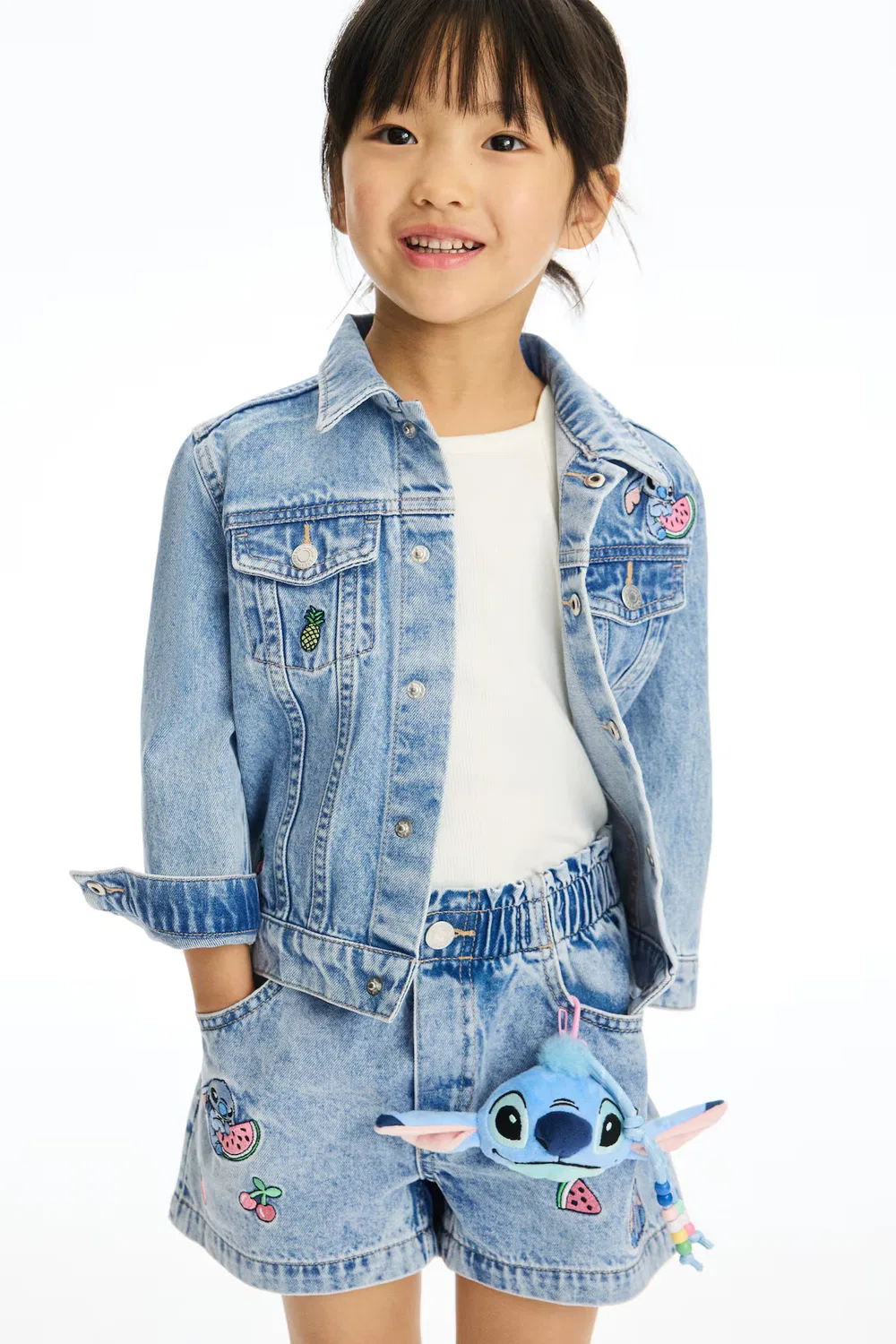 Свободные джинсовые шорты H&M, Helles Denimblau/Lilo & Stitch