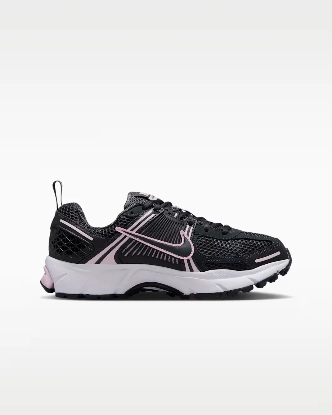Детские кроссовки с отражающими элементами Nike Vomero 5, Dark Smoke Grey/Pink Foam/Dark Smoke Grey — фото 3