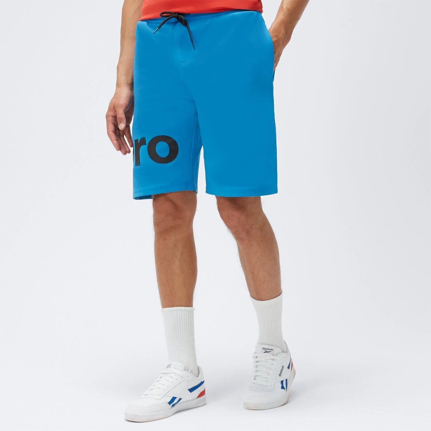 

Шорты Umbro Follie, красный