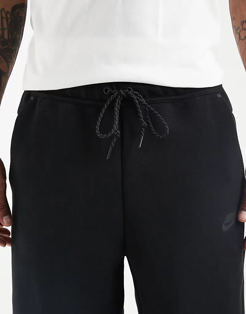 Вязаные шорты Nike Tech Fleece, черный — фото 4