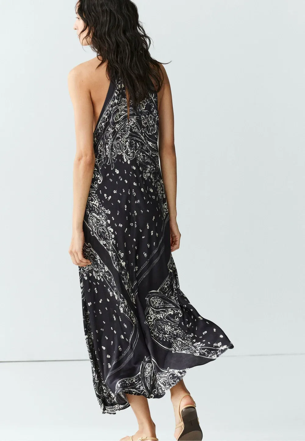 Длинное струящееся платье-макси с узором пейсли Massimo Dutti, Mottled Dark Blue — фото 3