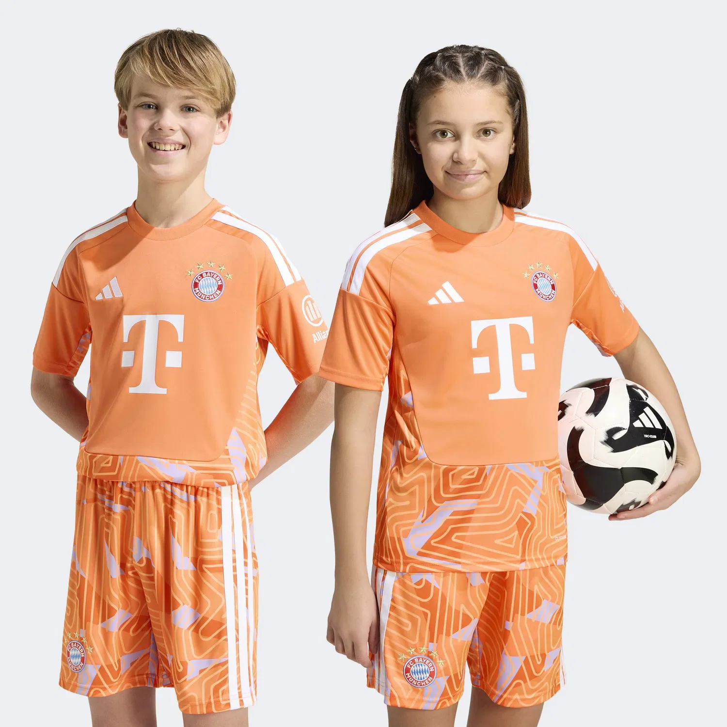 Футболка Adidas Performance Shirt FC Bayern München 26/27 оранжевого и светло-оранжевого цвета — фото 3