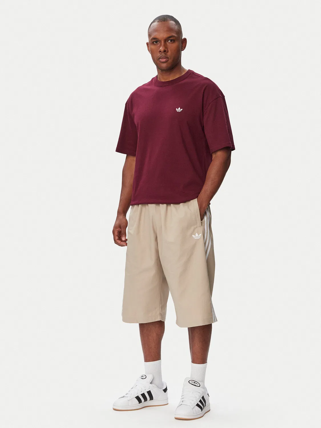 Мужские спортивные шорты свободного кроя Adicolor Twill Adidas, бежевый — фото 2