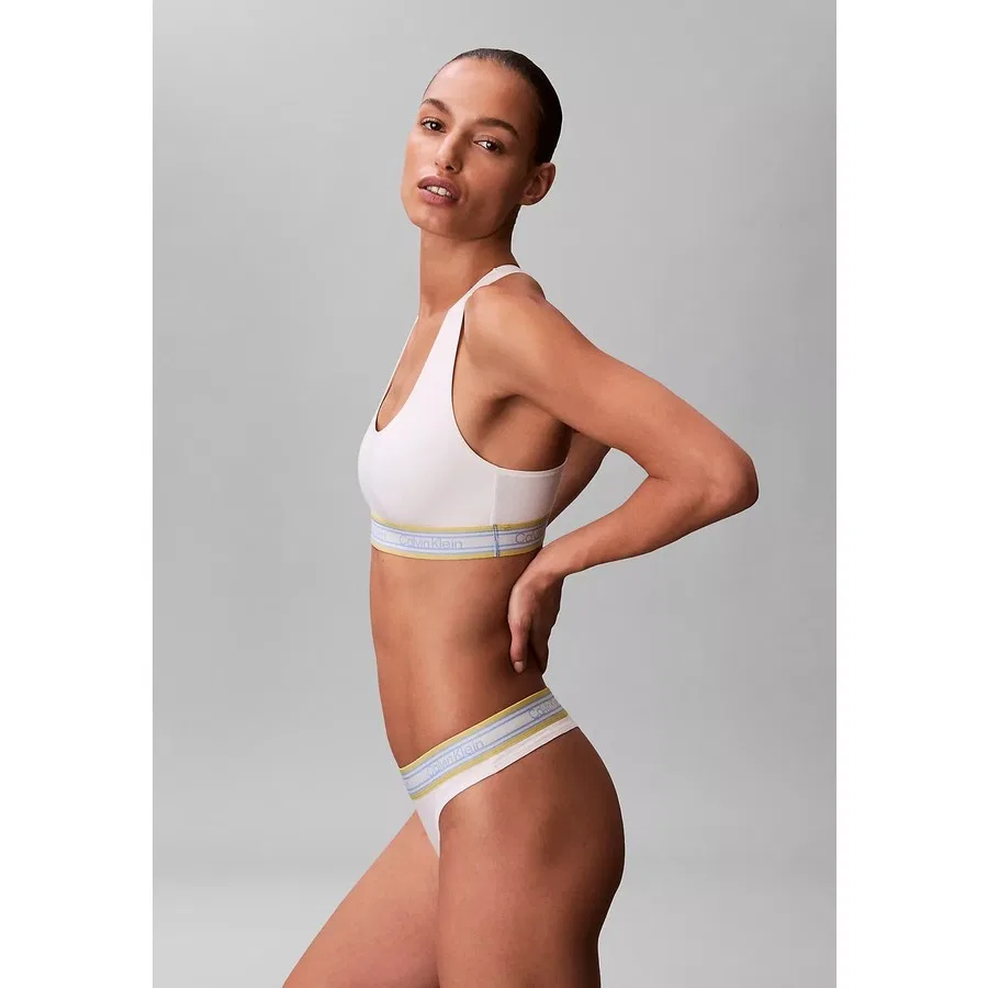 Женский спортивный бюстгальтер с логотипом и эластичным поясом, Calvin Klein, Белый — фото 2