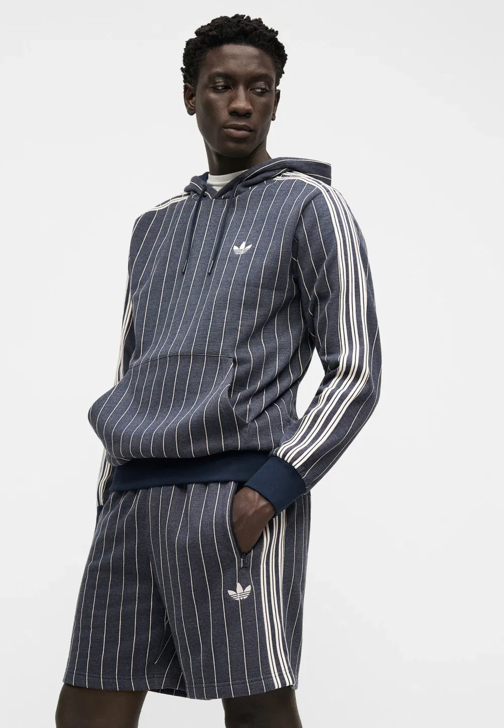 Шорты в тонкую полоску, унисекс Adidas Originals, Night Indigo — фото 4