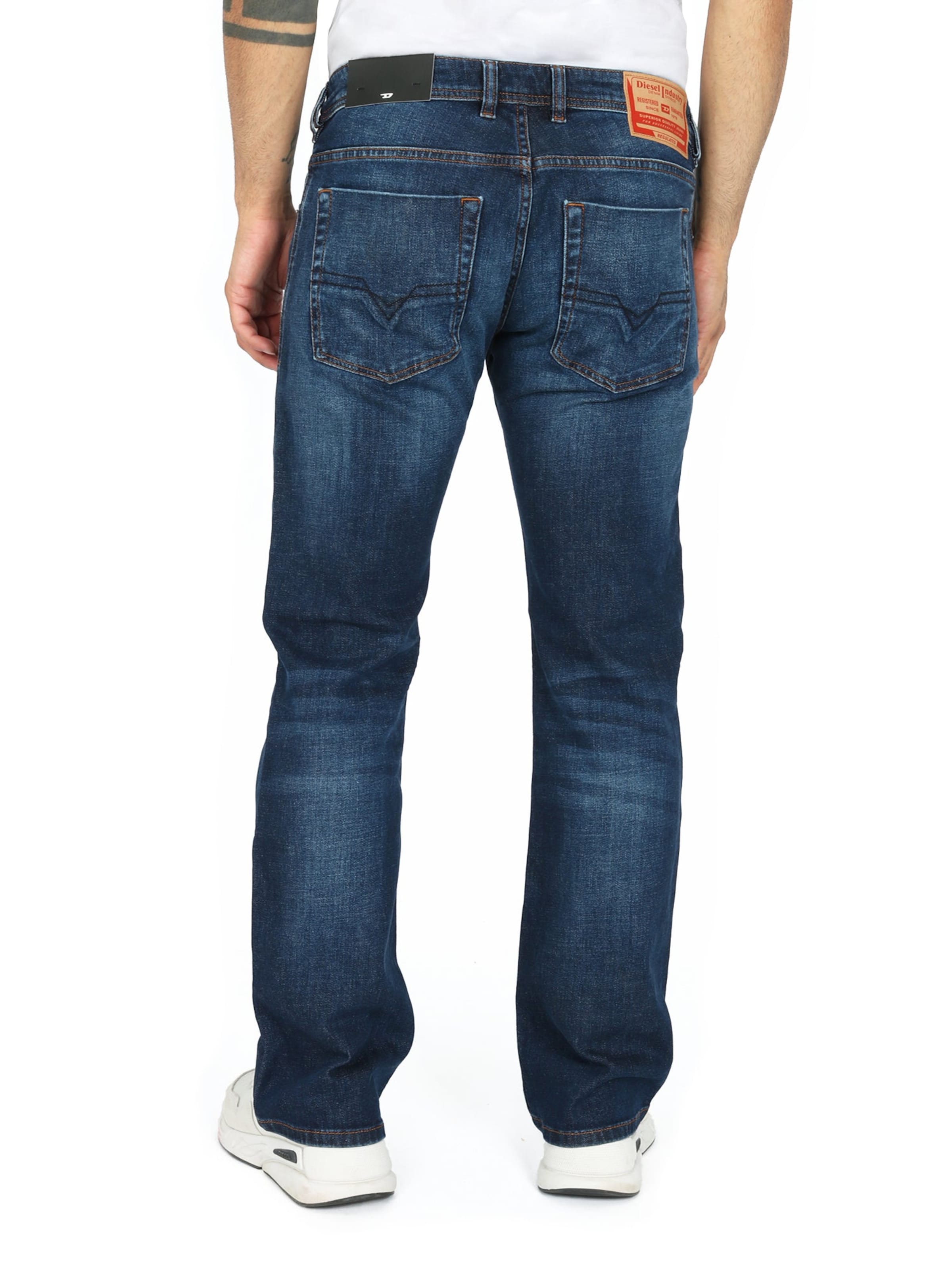 DIESEL Джинсы Boot cut 'ZATINY-X R860L' в темно-синем цвете — фото 4