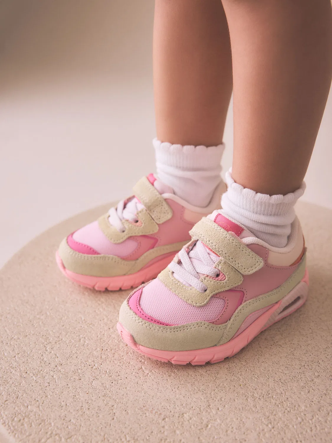 Кроссовки на шнурках с эластичной вставкой, модель Chunky Trainers Next, розовый