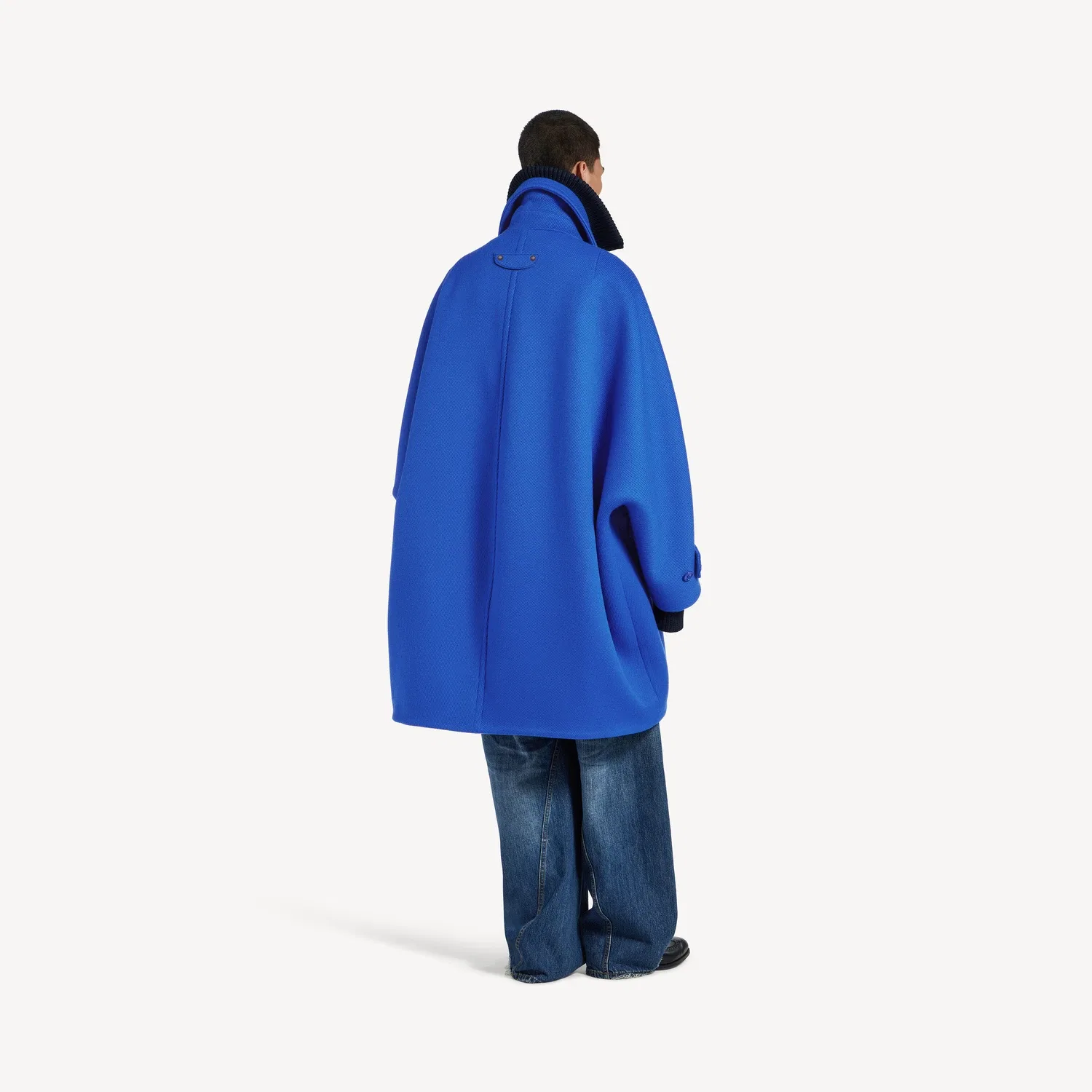 Мужское большое пальто-кокон в электрическом синем цвете Balenciaga, синий — фото 4