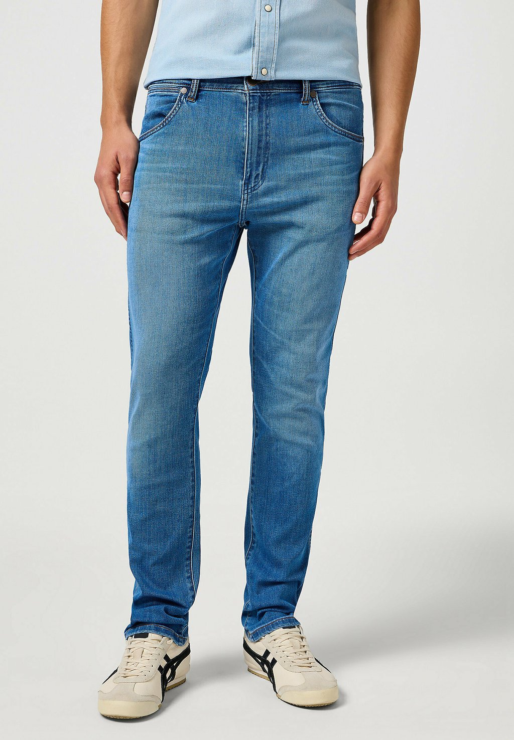 

Джинсы облегающего кроя LARSTON Wrangler, цвет Heritage Haze