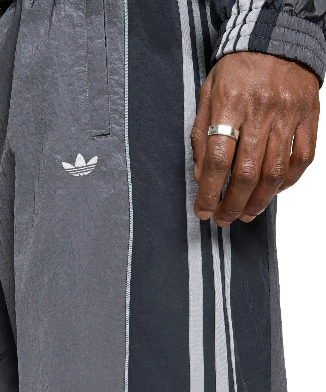 Мужские спортивные брюки свободного кроя Adilenium Season 5 Trackpant Adidas, Black — фото 3