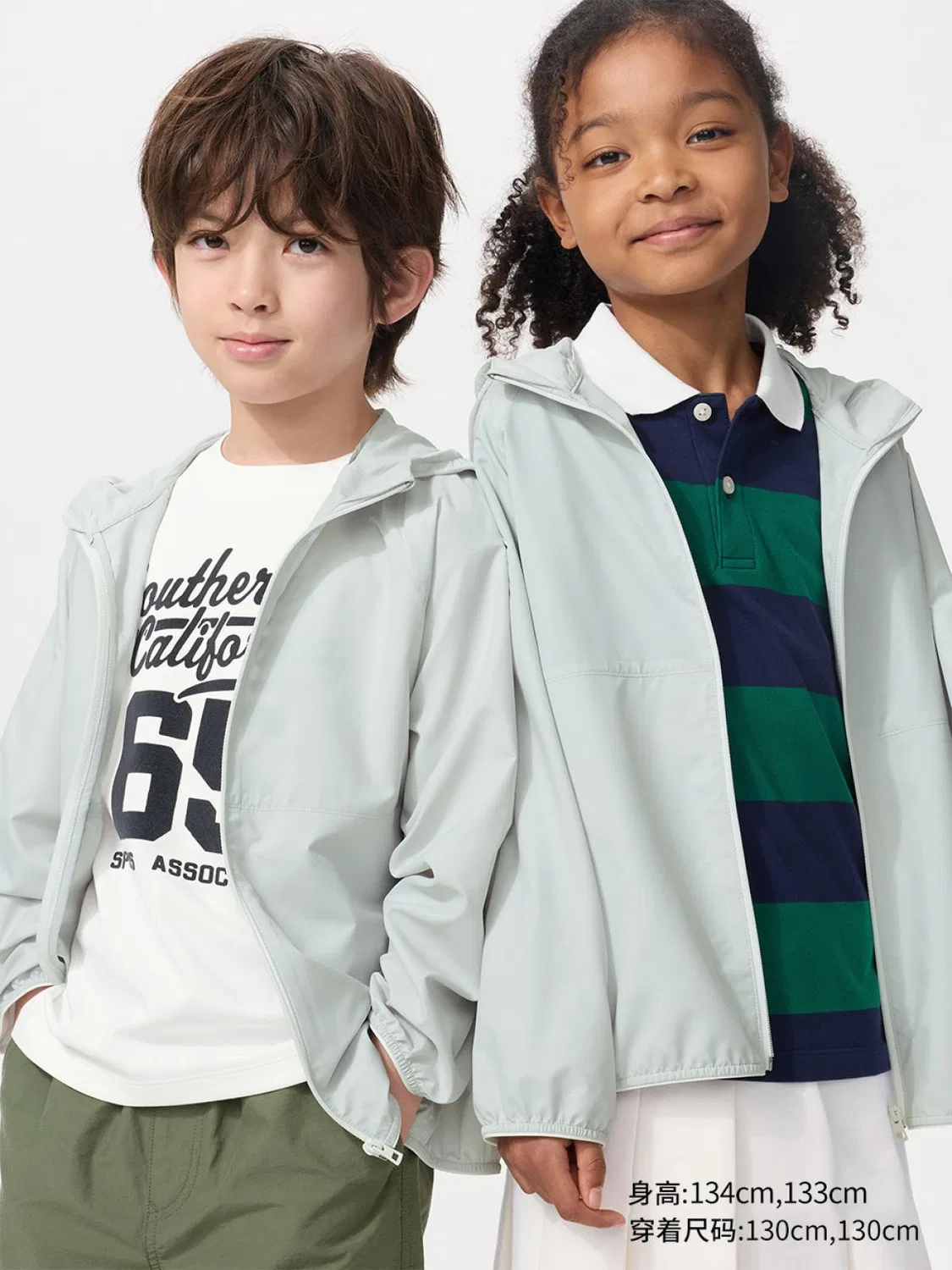 Детская легкая куртка с капюшоном и защитой от ультрафиолета Uniqlo, светло-серый
