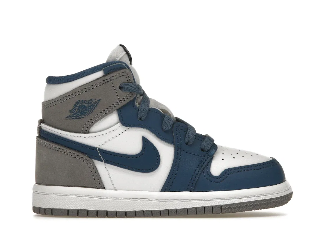 Детские кроссовки для мальчиков высокие с перфорированным носком Jordan 1 Retro High OG, True Blue/White/Cement Grey