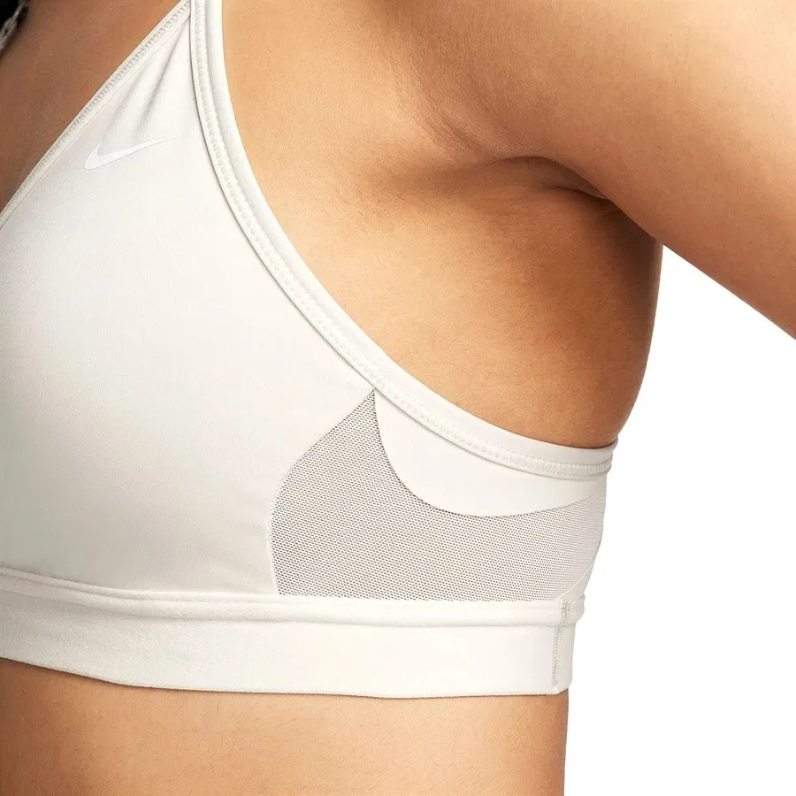 Спортивный бюстгальтер с V-вырезом Dri-FIT Indy Nike, Broken White — фото 4