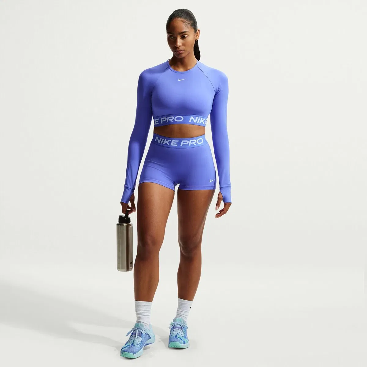 Женские шорты для тренировок с поддержкой Nike Dri-FIT 365 MR 3in USM Short, Sapphire White — фото 4