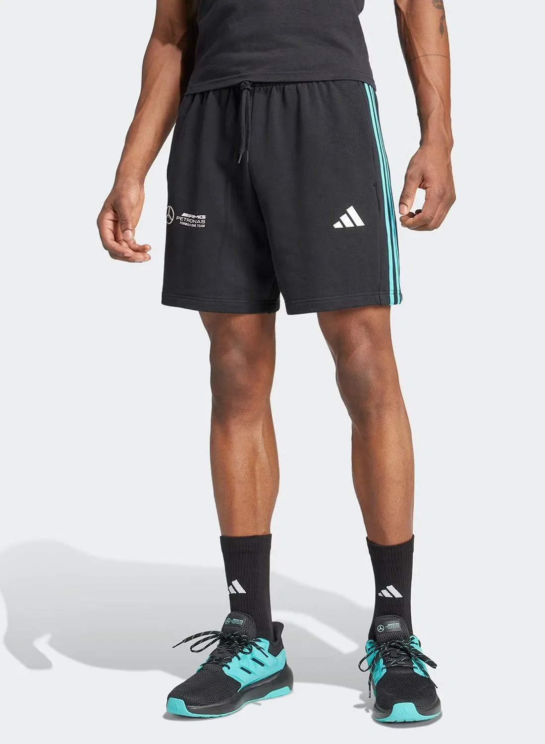 Шорты с логотипом Mercedes - AMG Petronas Formula One Team DNA Adidas, черный