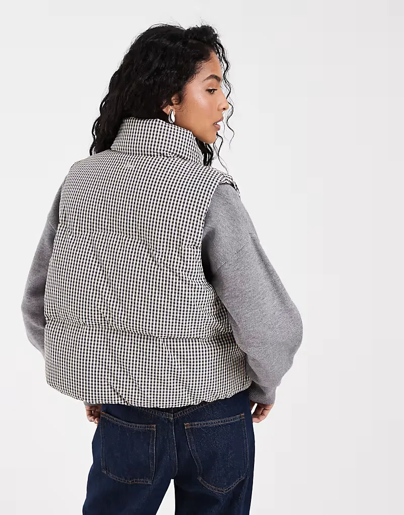 Пуховик-жилет Levi's Tate Micro Check, черный — фото 4