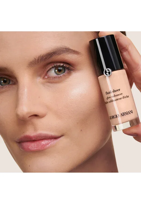 Жидкий полупрозрачный хайлайтер 18 мл Armani Beauty, цвет 2 — фото 3