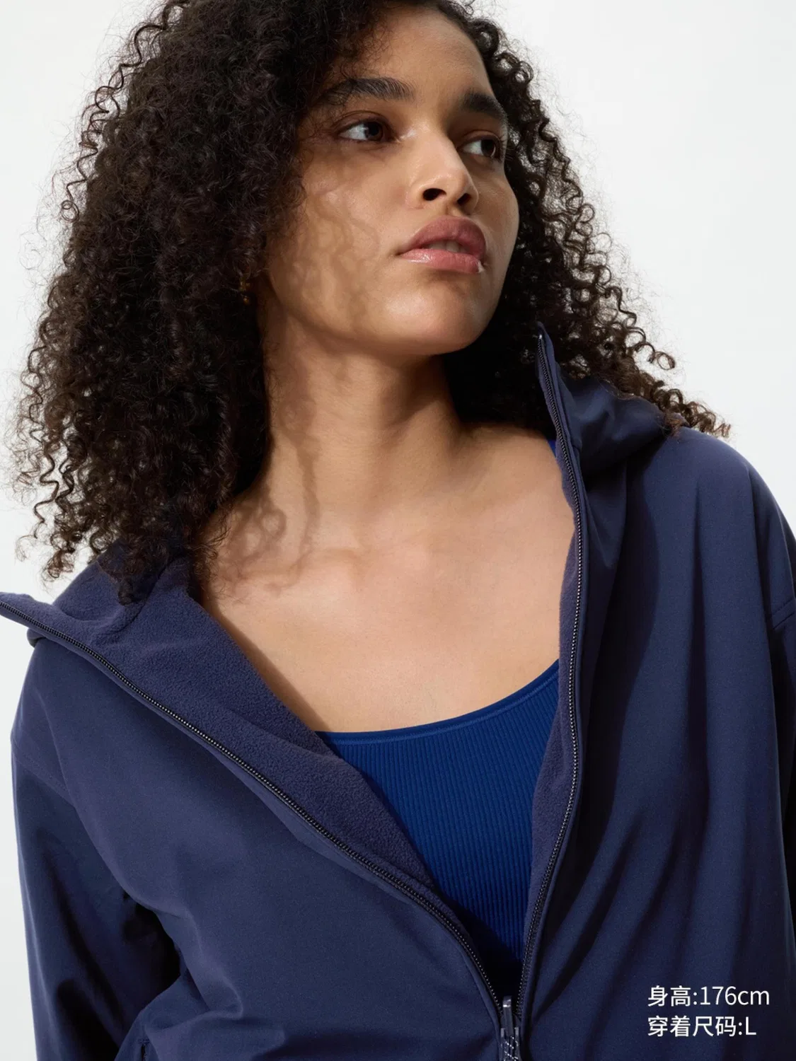 Куртка женская утепленная с капюшоном на молнии двусторонняя Uniqlo, розовый — фото 3
