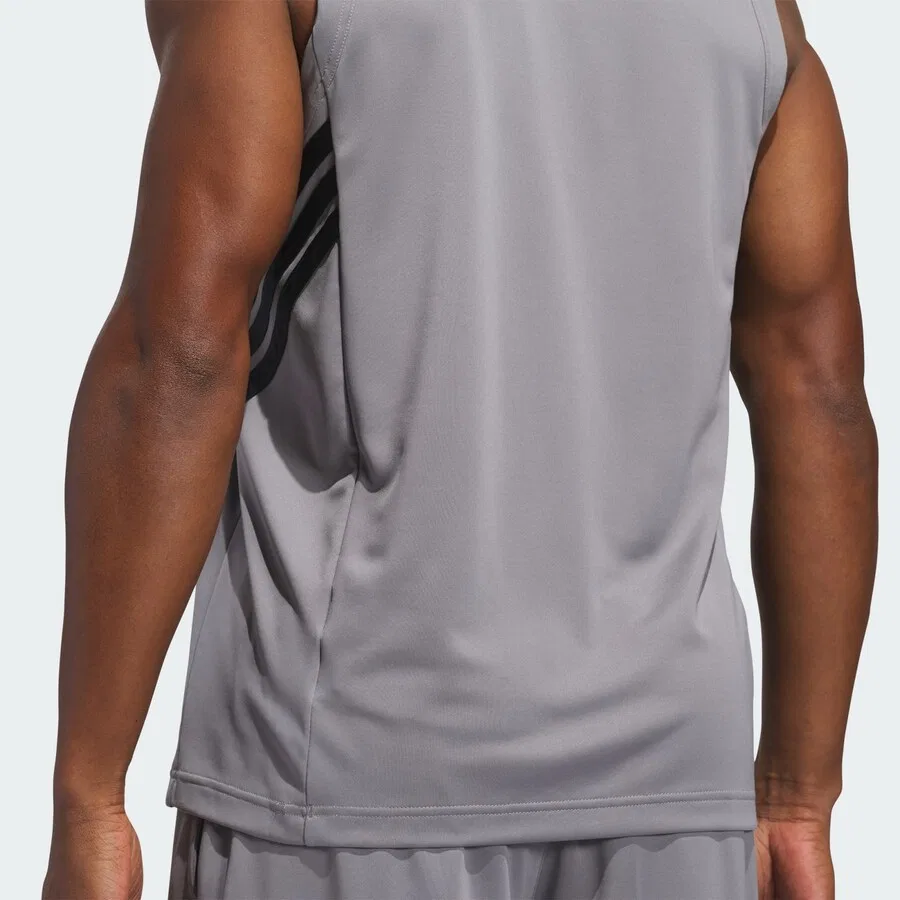 Спортивная футболка ADIDAS PERFORMANCE Performance Shirt 'Basketball Legends' серого цвета — фото 4