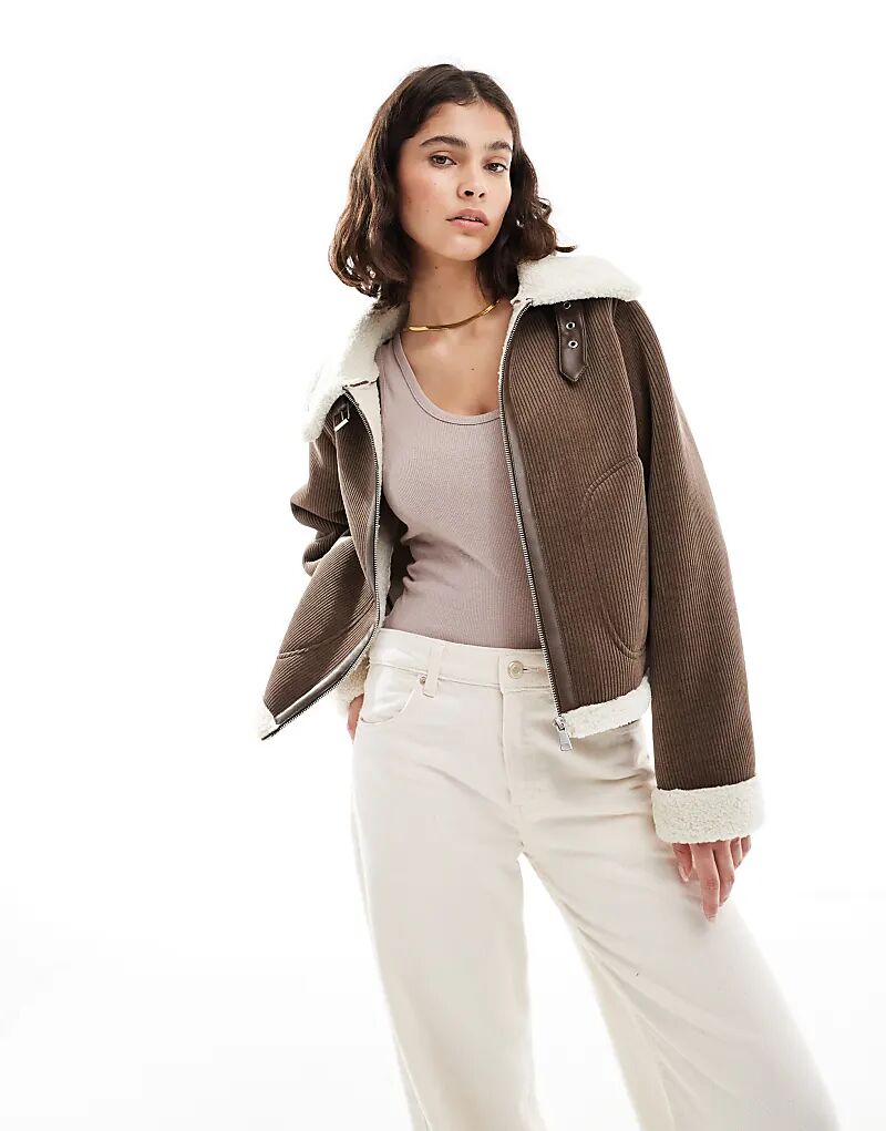 

Пальто дальнобойщика ONLY с плюшевой отделкой светло-коричневого цвета