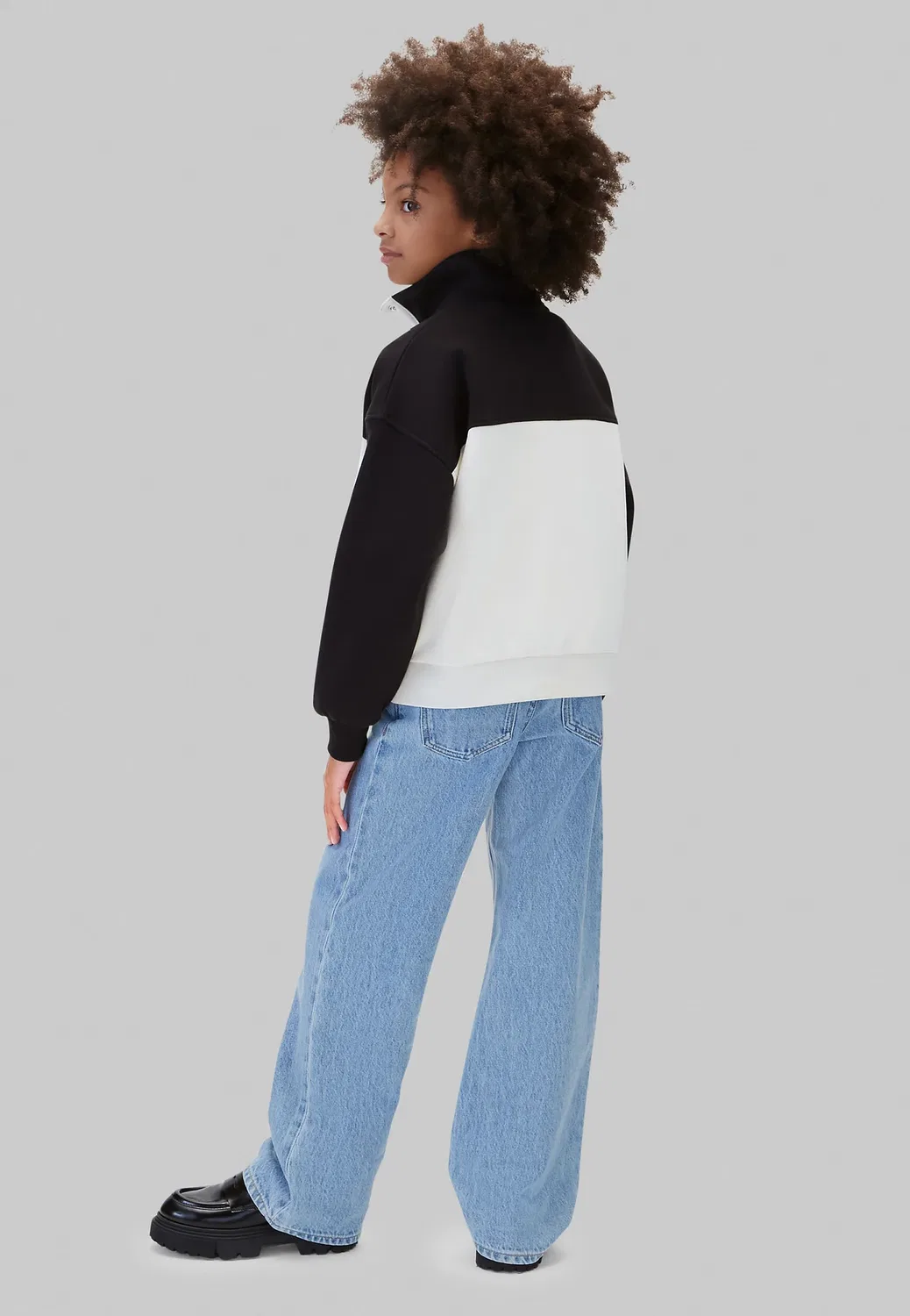 Детская толстовка с цветными блоками - толстовка Calvin Klein Jeans, Turtledove — фото 3