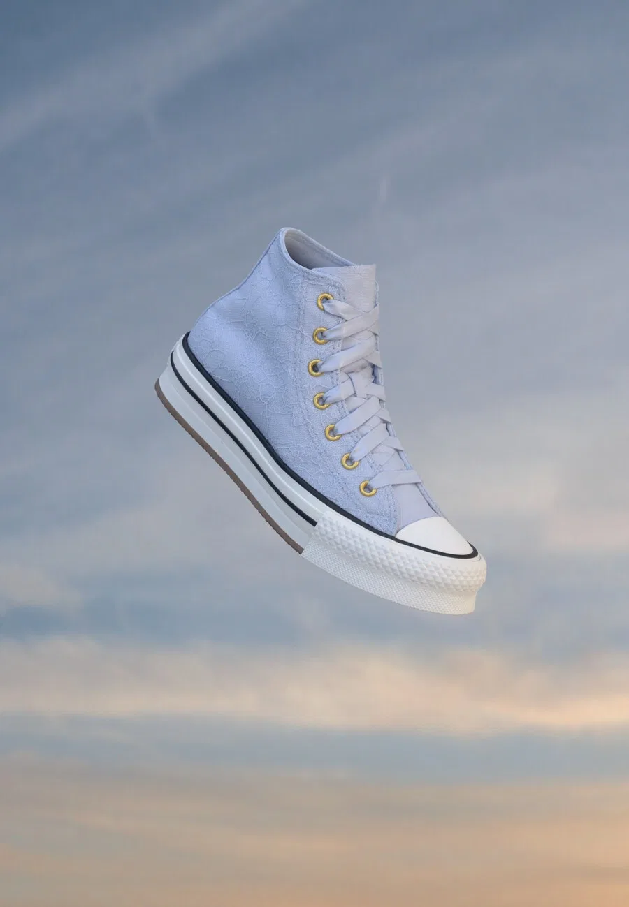 Кроссовки CONVERSE 'CTAS LIFT HI' фиолетового цвета — фото 2