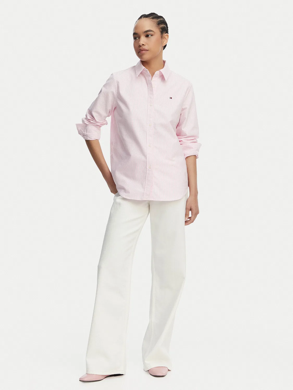 Женская рубашка стандартного кроя Fit Flag Embroidery Oxford Tommy Hilfiger, розовый — фото 2