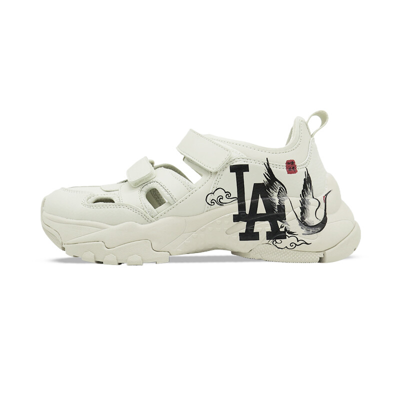 

Сандалии Chunky Mask River Trekking Shoes Men Black/white Mlb
