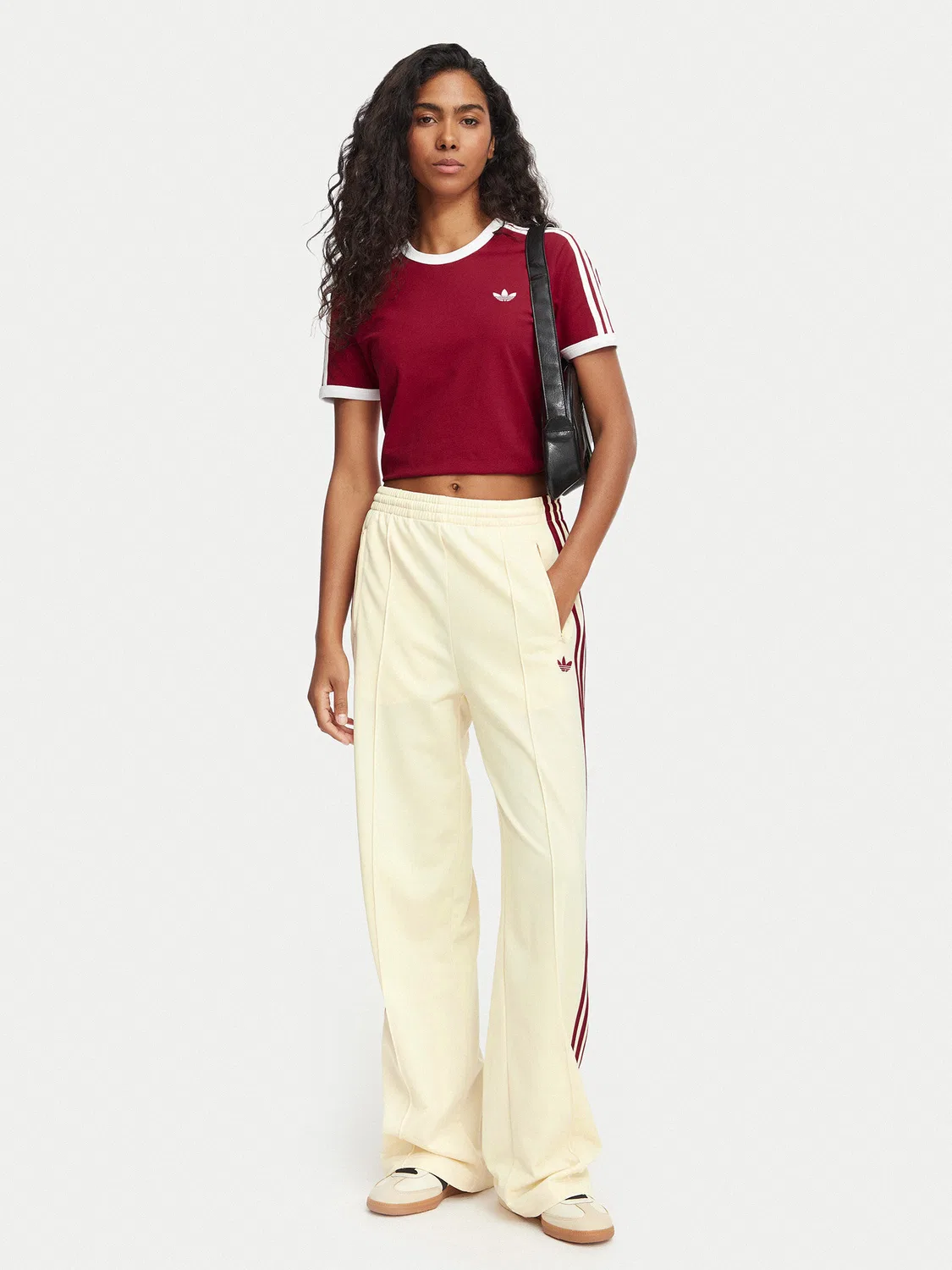 Женские спортивные брюки свободного кроя Firebird Loose Tracksuit Adidas, кремовый — фото 2