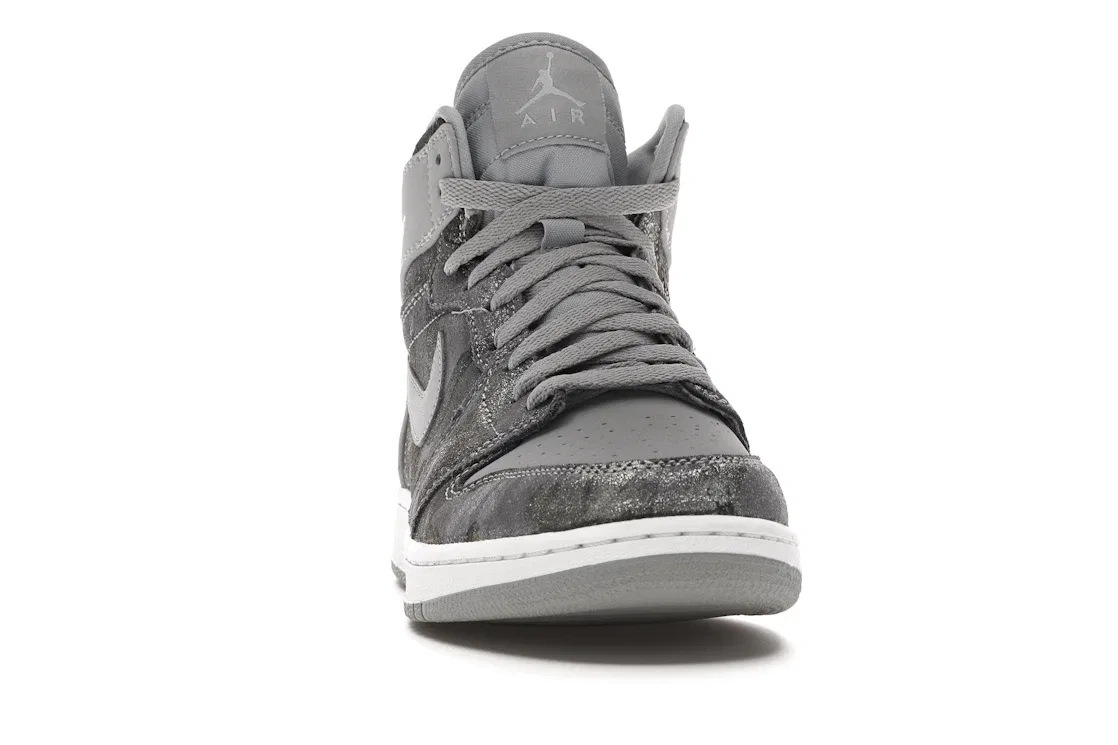 Детские кроссовки Lifestyle Jordan 1 Retro, Wolf Grey/Metallic Silver/White — фото 2